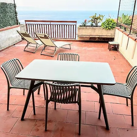 Kalma Apartment